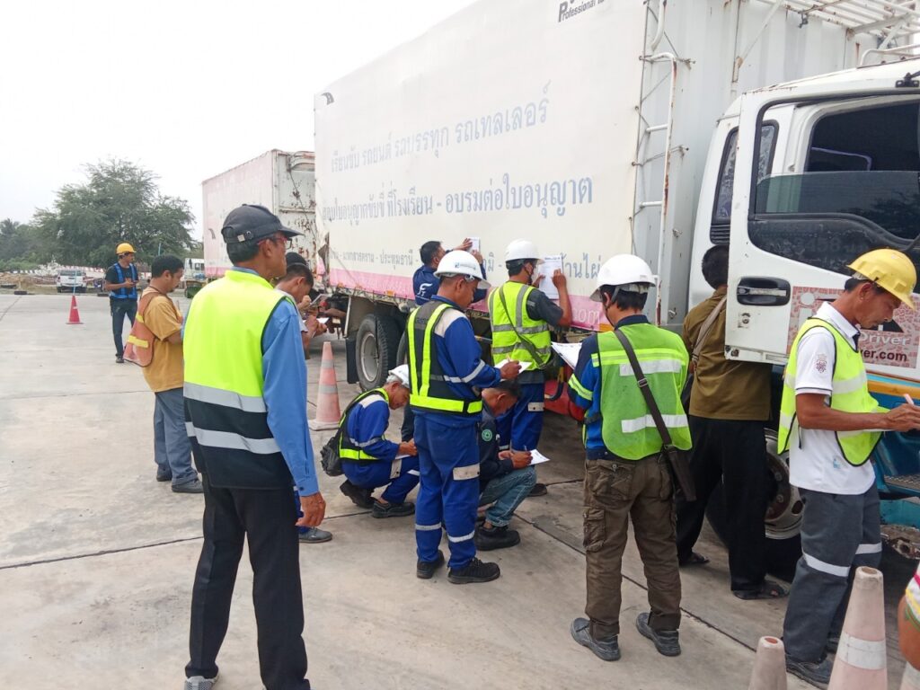 ภาพบรรยากาศการฝึกอบรมภาคการสอบปฏิบัติ