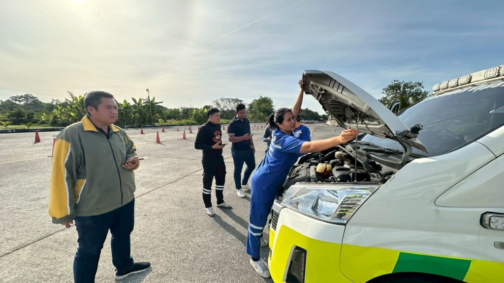 สนใจเข้าร่วมหลักสูตร EVOC รุ่นต่อไป หรือสอบถามหลักสูตร DDC และ TSM? ติดต่อศูนย์ฝึกอบรมเทรนนิ่งเซนเตอร์ (TZ) ของเราได้ทันที!